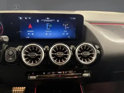 Photo 38 Mercedes GLA 180 d AMG Line