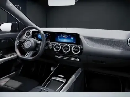 Photo 8 Mercedes GLA 180 d AMG Line
