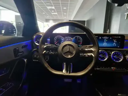 Photo 18 Mercedes CLA  250 e Shooting Brake AMG L
