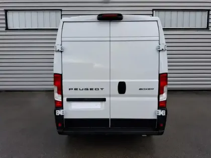 Photo 5 Peugeot Boxer Fourgon Nouveau FGN 3.5 T L2H2 140 S&S BVM6