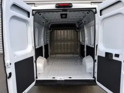 Photo 9 Peugeot Boxer Fourgon Nouveau FGN 3.5 T L2H2 140 S&S BVM6