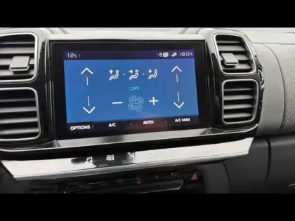 Photo 23 Citroën C5 aircross Hybrid 225ch Shine Pack e-EAT8 + Attelage