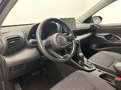 Photo 16 Toyota Yaris Hybride 116h Design