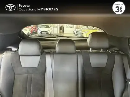 Photo 11 Toyota C-HR  2.0 Hybride 184ch Collection E-CVT Alcantara