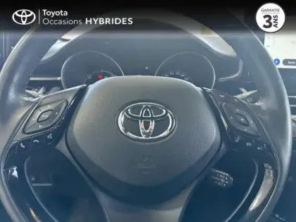 Photo 12 Toyota C-HR  2.0 Hybride 184ch Collection E-CVT Alcantara