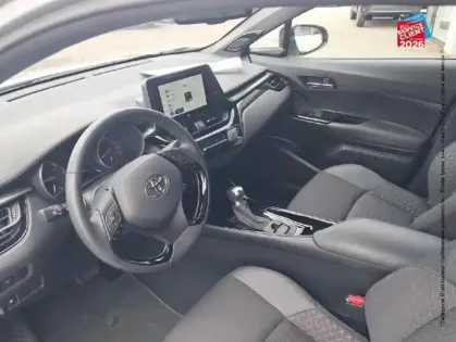 Photo 29 Toyota C-HR  1.8 Hybride 122ch Design E-CVT