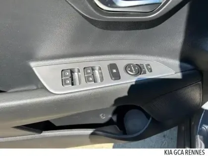 Photo 11 Kia Stonic  1.0 T-GDi 120ch MHEV GT Line