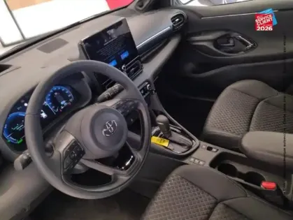 Photo 14 Toyota Yaris  130h Collection 5p MY25