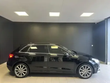 Photo 7 Audi A3  Sportback 1.6 TDI 116ch Design luxe S tronic 7