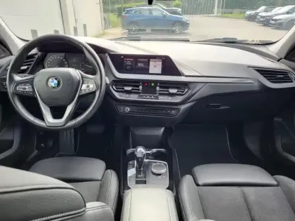 Photo 23 BMW Serie 1 Série 1 118dA 150ch Edition Sport