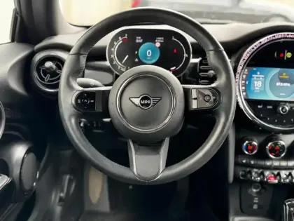 Photo 25 Mini Mini  Cooper 136ch Edition Premium BVA7