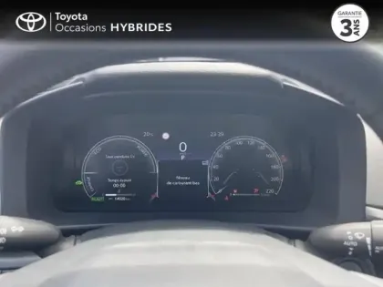 Photo 13 Toyota C-HR  1.8 Hybride 140ch Dynamic NG23