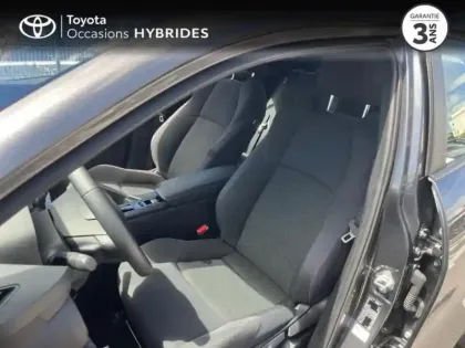 Photo 10 Toyota C-HR  1.8 Hybride 140ch Dynamic NG23