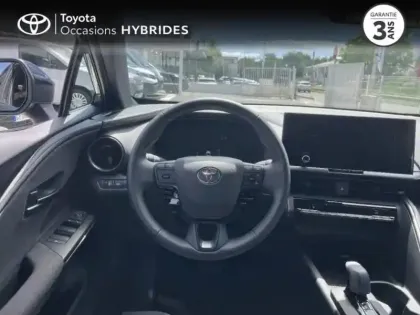 Photo 8 Toyota C-HR  1.8 Hybride 140ch Dynamic NG23