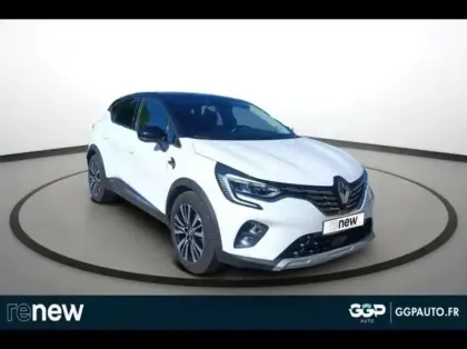 Photo 7 Renault Captur  1.6 E-Tech hybride rechargeable 160ch Initiale Paris -21