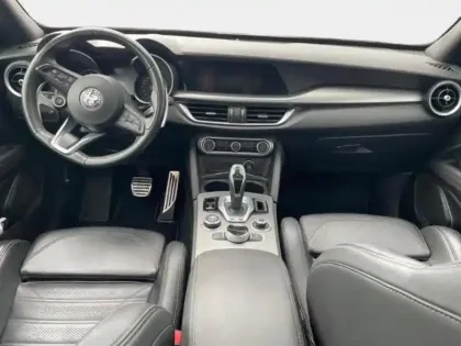 Photo 12 Alfa Romeo Stelvio  2.2 Diesel 190ch Sprint Q4 AT8 MY22