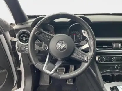 Photo 14 Alfa Romeo Stelvio  2.2 Diesel 190ch Sprint Q4 AT8 MY22