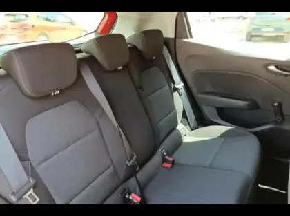 Photo 10 Renault Clio  1.6 E-Tech hybride 140ch Zen -21N