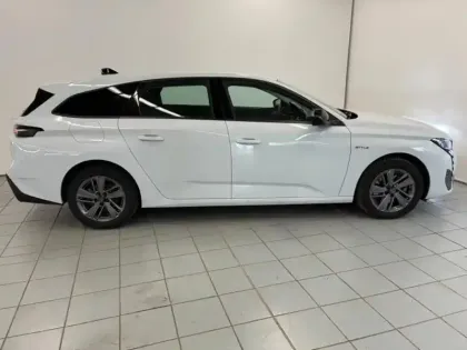 Photo 9 Peugeot 308  SW 1.5 BlueHDi 130ch S&S Active Pack EAT8