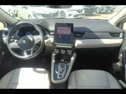 Photo 8 Renault Captur  1.6 E-Tech hybride rechargeable 160ch Initiale Paris -21