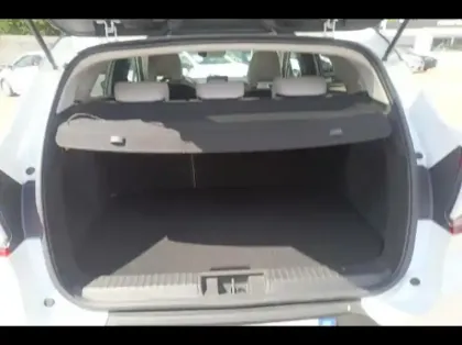 Photo 11 Renault Captur  1.6 E-Tech hybride rechargeable 160ch Initiale Paris -21