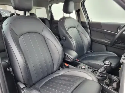 Photo 26 Mini Countryman  Cooper SE 136ch + 88ch Chili ALL4 BVA6 7cv