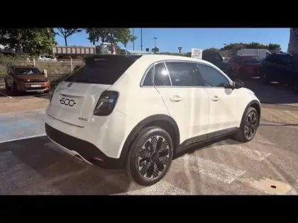 Photo 5 Fiat 600  1.2 Hybrid Turbo 145ch La Prima eDCT6