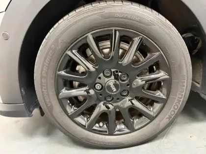 Photo 8 Mini Mini  Cooper 136ch Edition Premium Plus BVA7