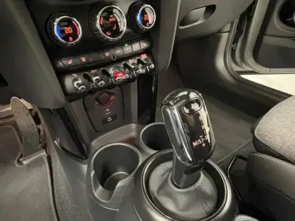 Photo 5 Mini Mini  Cooper 136ch Edition Premium Plus BVA7