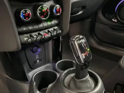 Photo 6 Mini Mini  Cooper 136ch Edition Premium Plus BVA7