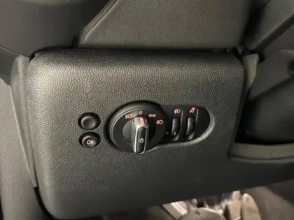 Photo 14 Mini Mini  Cooper 136ch Edition Premium Plus BVA7