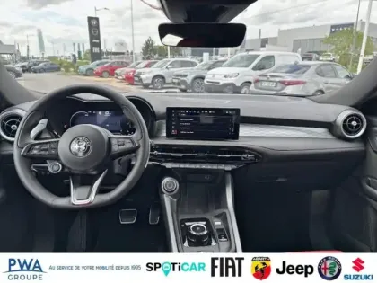 Photo 7 Alfa Romeo Tonale  1.5 Ibrida 175ch TI TCT