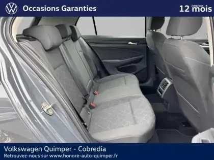 Photo 8 Volkswagen Golf  1.0 eTSI OPF 110ch Life Plus DSG7