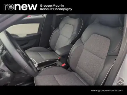 Photo 8 Renault Clio  1.6 E-Tech 145ch full hybrid Techno