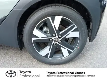 Photo 12 Toyota Aygo  X 116h Graphic