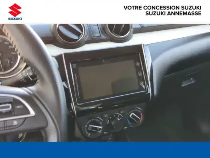 Photo 12 Suzuki Swift  1.2 Dualjet Hybrid 83ch Privilège AllGrip
