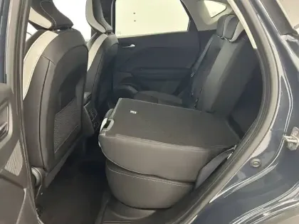 Photo 29 Renault Captur  E-Tech full hybrid 145