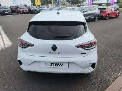 Photo 3 Renault Clio  E-Tech full hybrid 145 ch GSR2