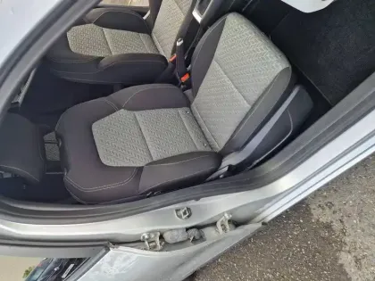 Photo 18 Renault Clio  E-Tech hybride 145