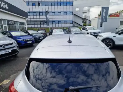 Photo 33 Renault Clio  E-Tech hybride 145
