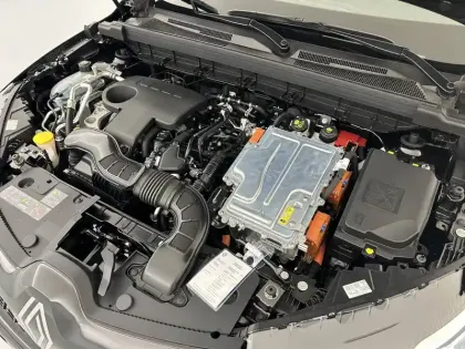 Photo 35 Renault Arkana  E-Tech full hybrid 145 GSR2