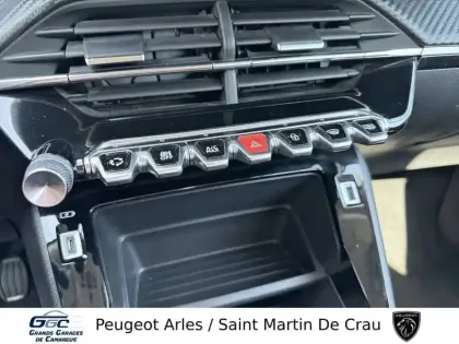 Photo 14 Peugeot 2008  PureTech 130 S&S BVM6