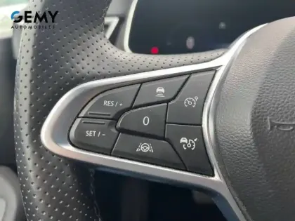 Photo 14 Renault Clio  E-Tech full hybrid 145
