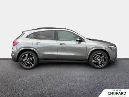 Photo 8 Mercedes GLA  200 d 8G-DCT