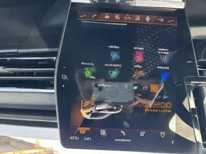 Photo 24 Renault Espace  E-Tech full hybrid 200 GSR2