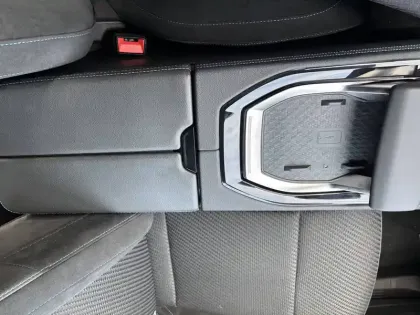 Photo 17 Renault Espace  E-Tech full hybrid 200 GSR2