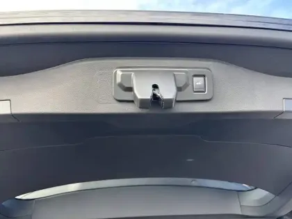 Photo 11 Renault Espace  E-Tech full hybrid 200 GSR2