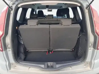 Photo 10 Dacia Jogger  Hybrid 140 7 places GSR2