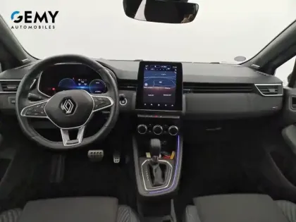 Photo 22 Renault Clio  E-Tech full hybrid 145