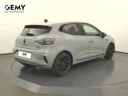 Photo 32 Renault Clio  E-Tech full hybrid 145